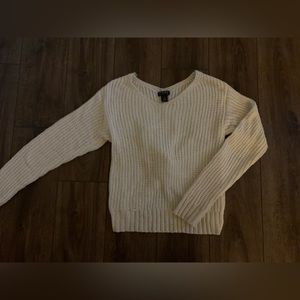 Sweater with Twist in the Back